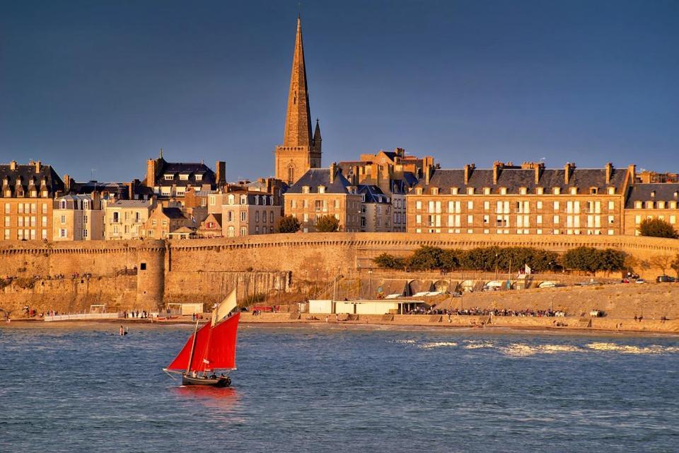 Le Village Insolite Yourte Et Roulotte Saint-Benoit-des-Ondes Exterior photo