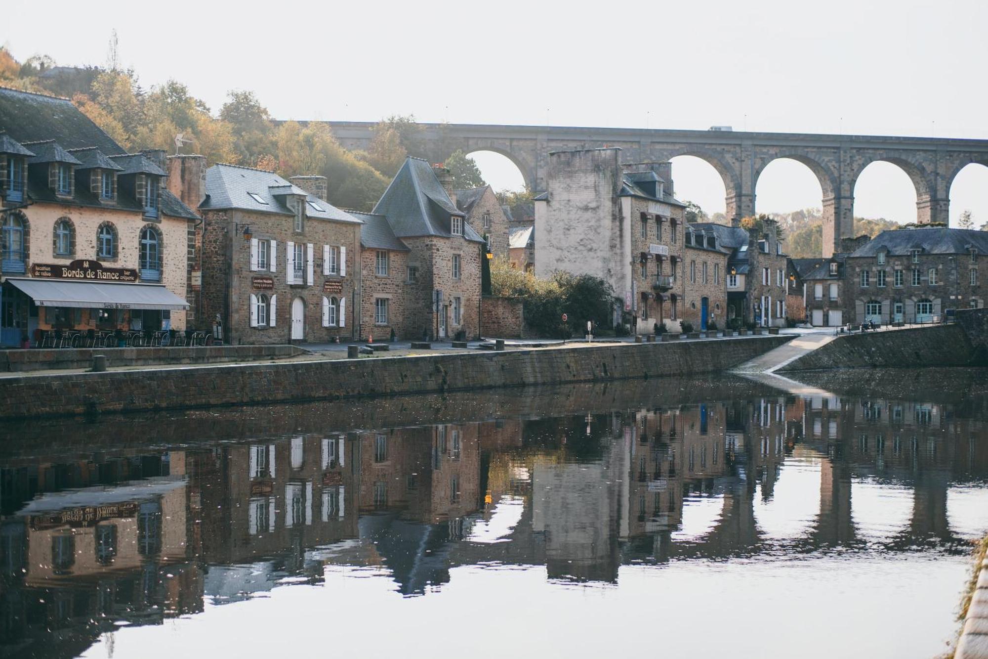 Le Village Insolite Yourte Et Roulotte Saint-Benoit-des-Ondes Exterior photo